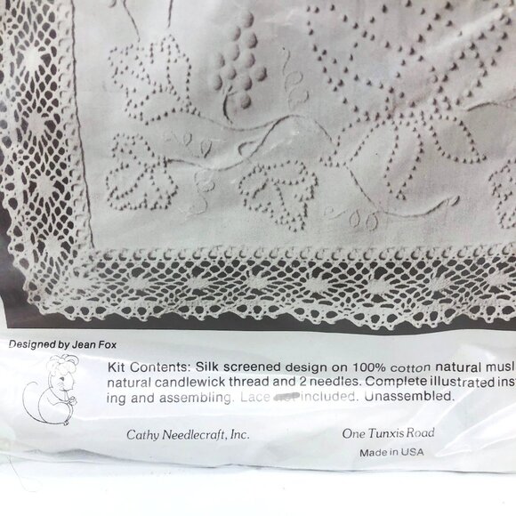 Vtg New Cathy Needlecraft Candlewickery Pineapple Table Runner Kit 16x52 Sealed - Picture 5 of 8